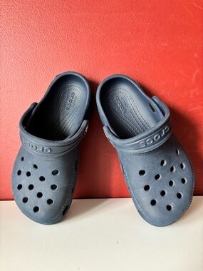 Children’s Blue CROCS Size 11